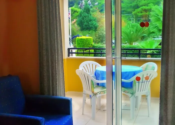 Eden Garden مرمريس